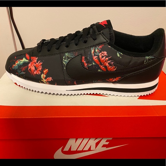 Nike Other - Nike Cortez